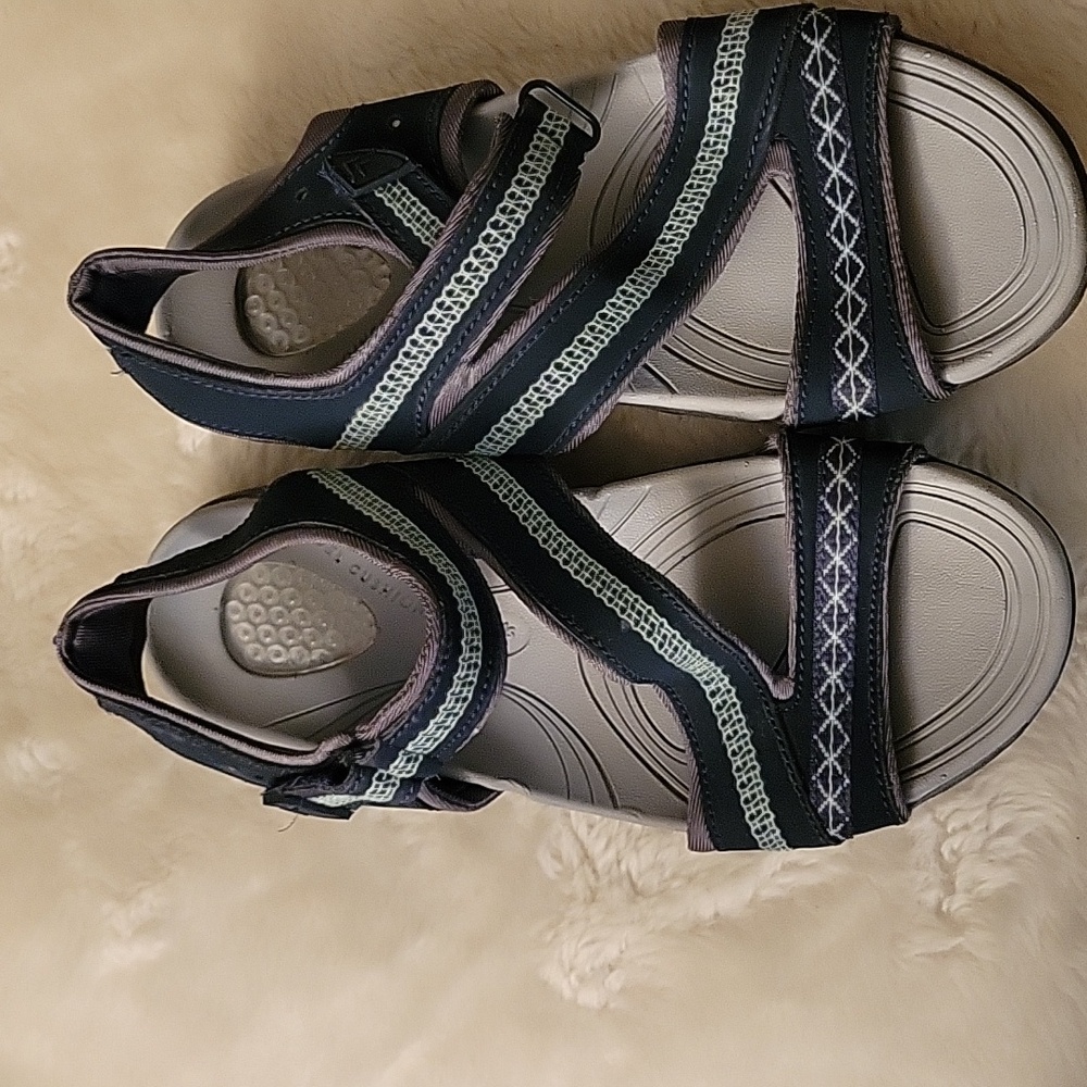 Dr. Scholl's Women's Navy Strappy Sandals. Gel Cushion Size 6M. - Picture 3 of 15